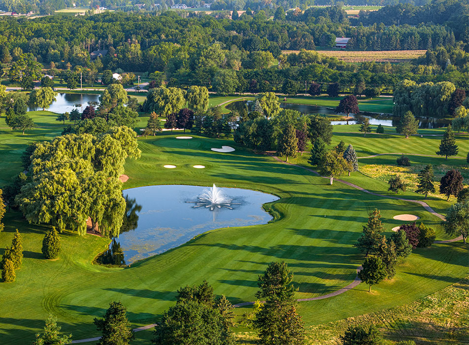 Overview of holes at Peninsula Lakes Golf Club